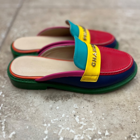 Chanel x Pharrell Slip Ons - Picture 3 of 7